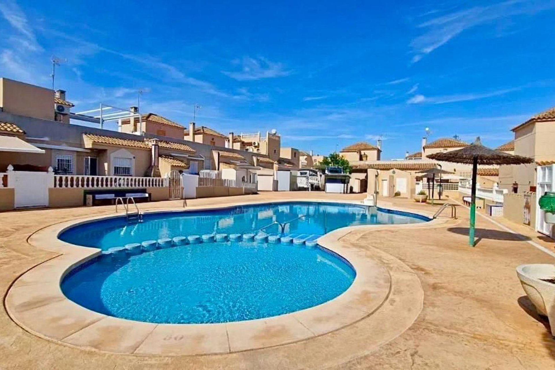 Resale - Detached villa -
Torrevieja - Los Balcones - Los Altos del Edén