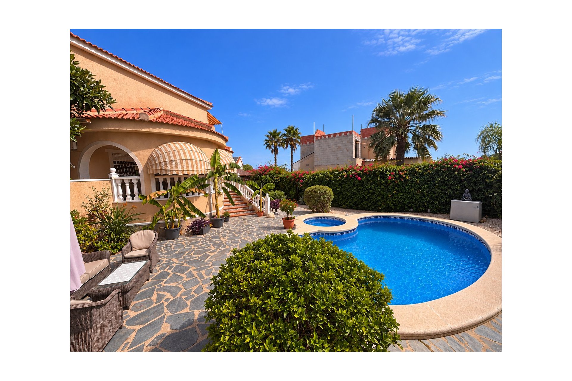 Resale - Detached villa -
Urbanización Ciudad Quesada
