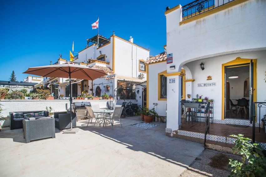 Resale - Detached villa -
VISTABELLA GOLF - Entre Naranjos