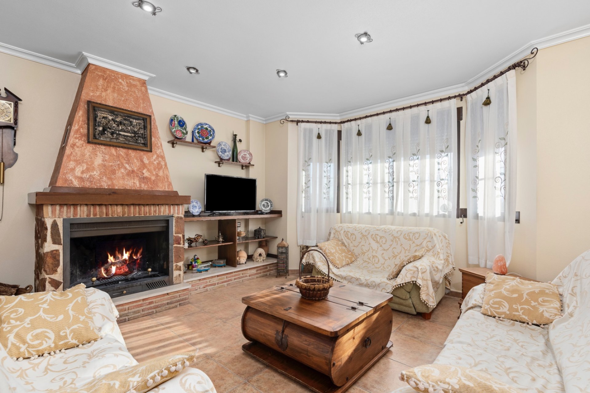 Resale - Finca -
Beniel - Carretera de Beniel