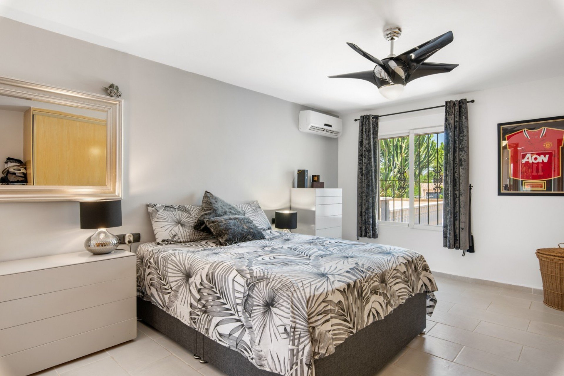 Resale - Finca -
Catral