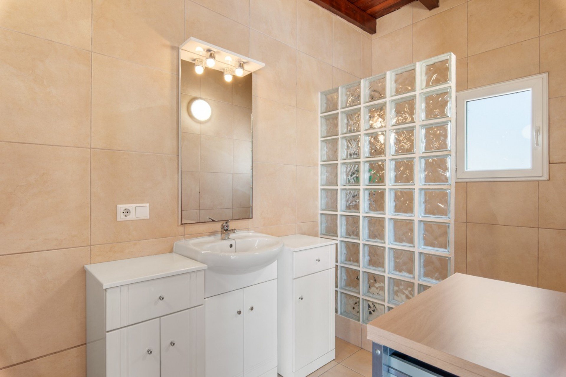 Resale - Finca -
Catral