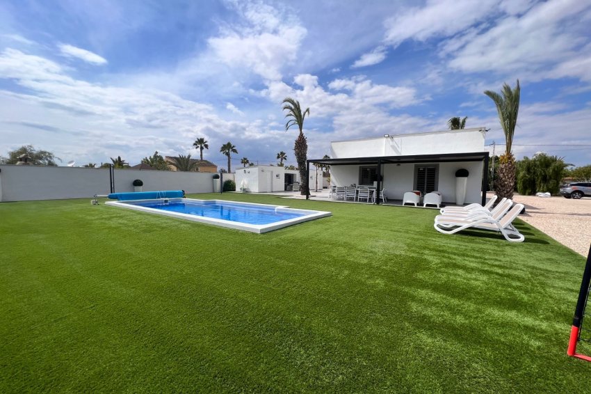 Resale - Finca -
Elche - La Marina