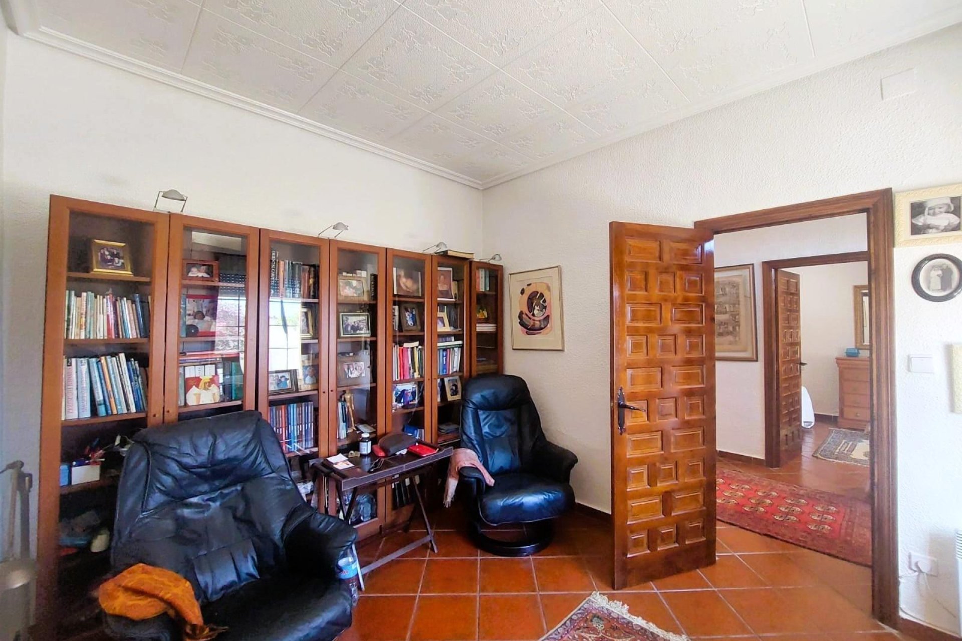 Resale - Finca -
La Marina