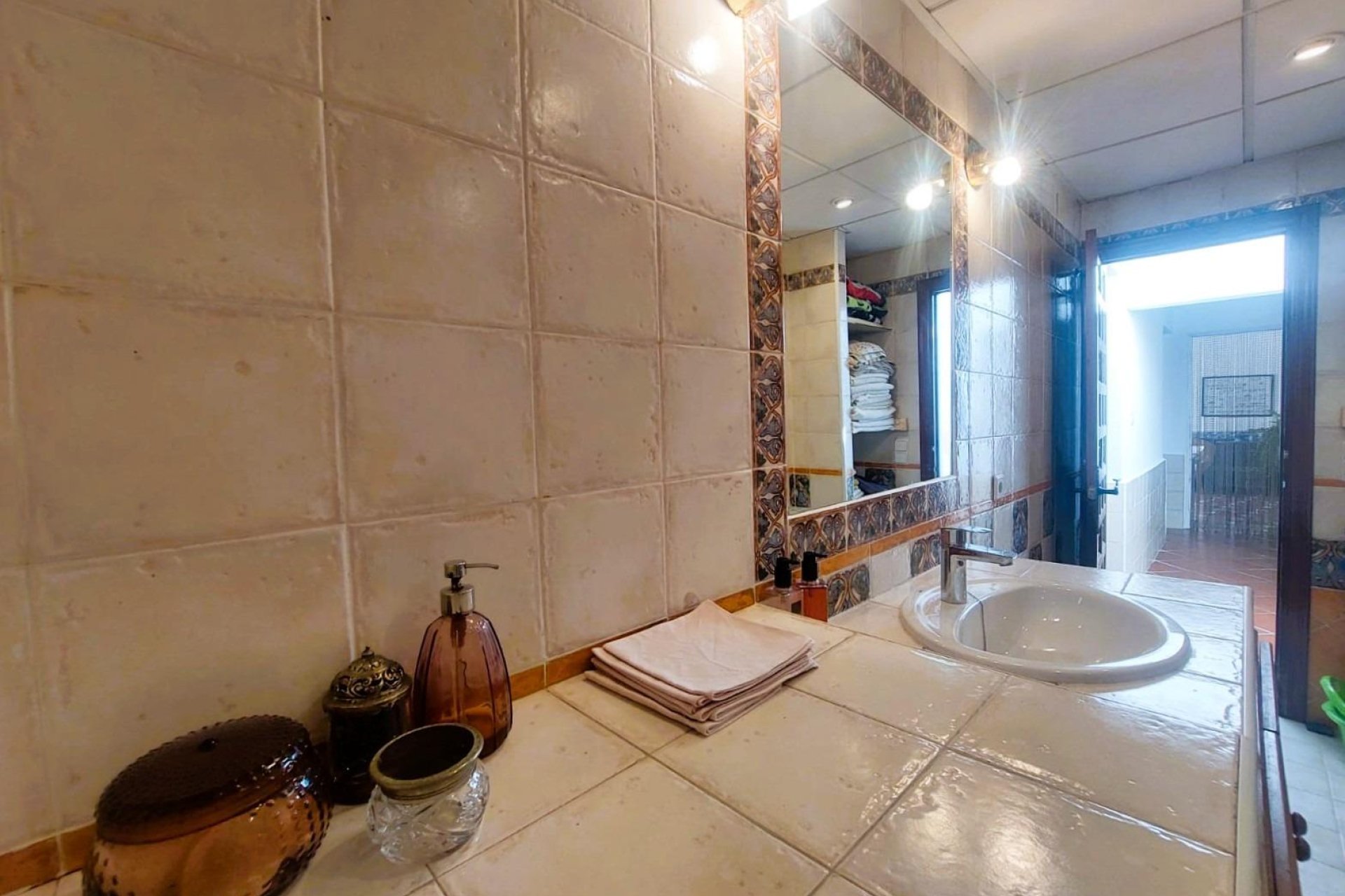 Resale - Finca -
La Marina