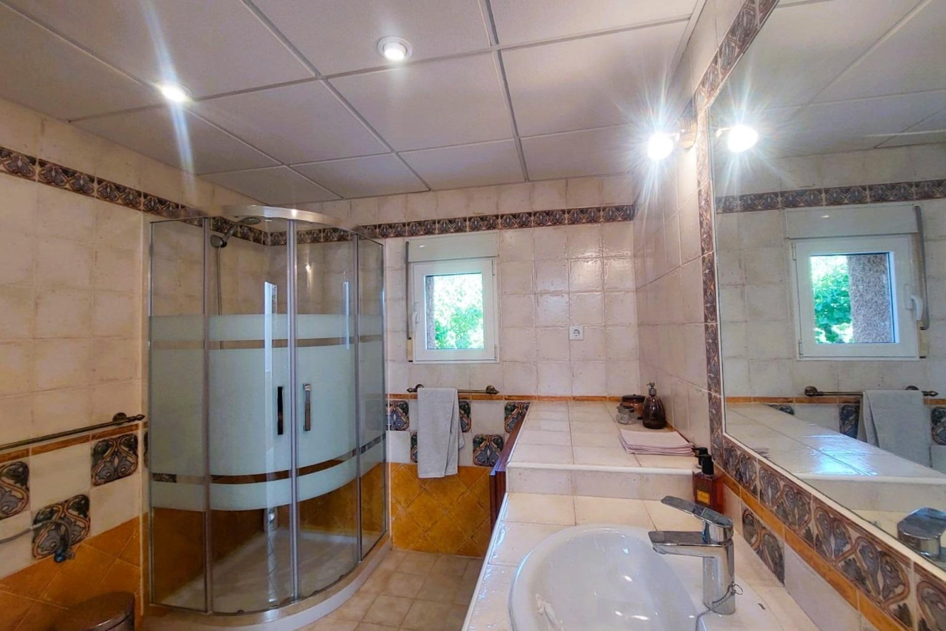 Resale - Finca -
La Marina