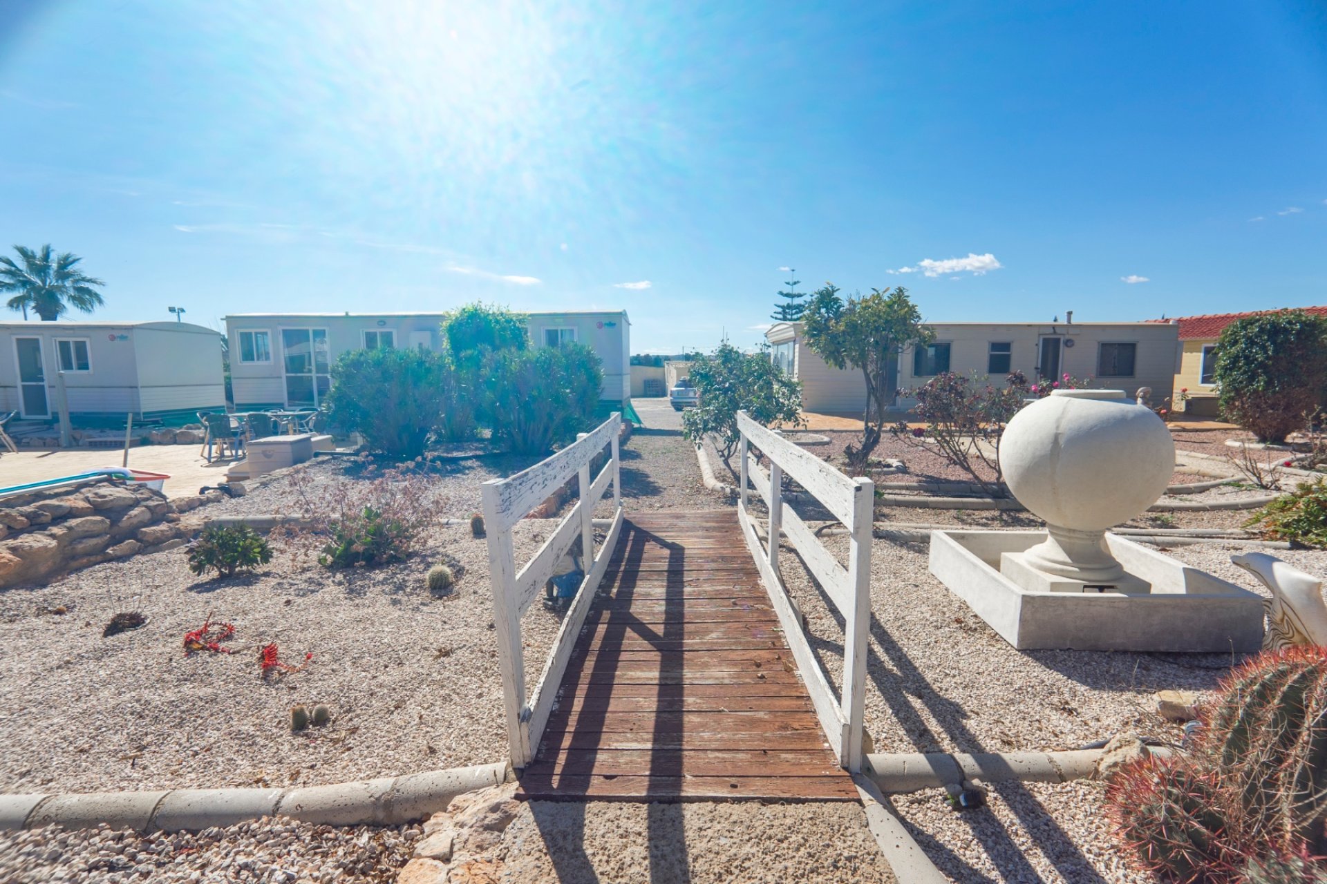 Resale - Finca -
Los Montesinos