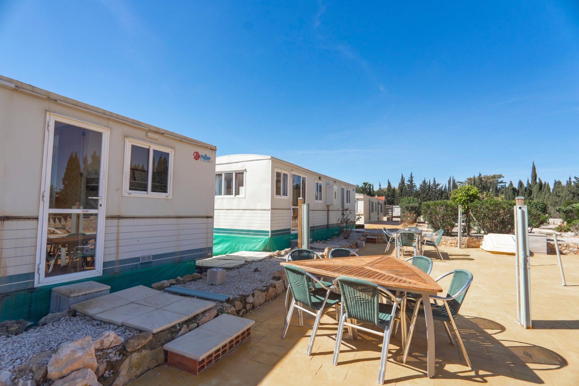 Resale - Finca -
Los Montesinos