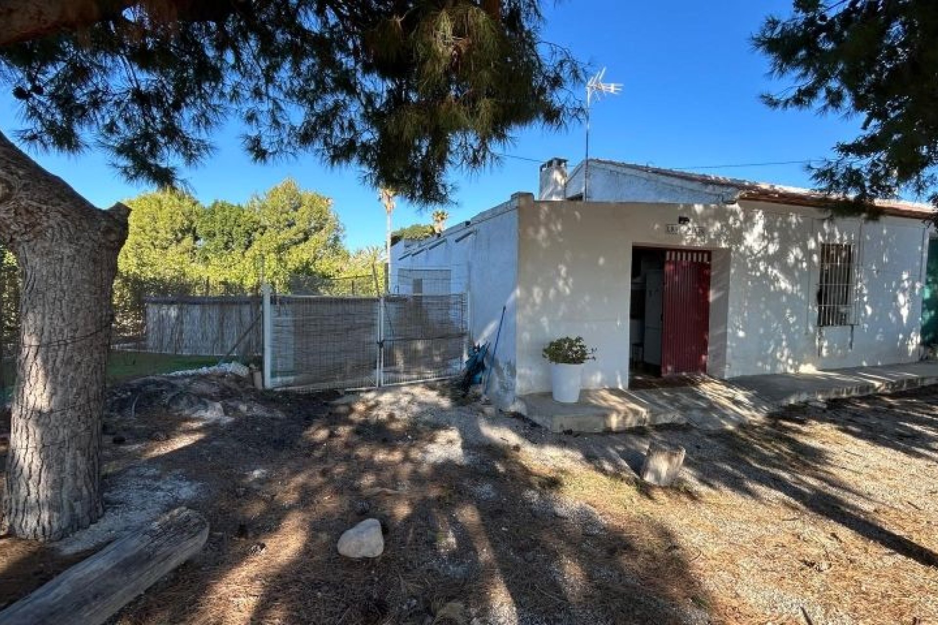 Resale - Finca -
Orihuela