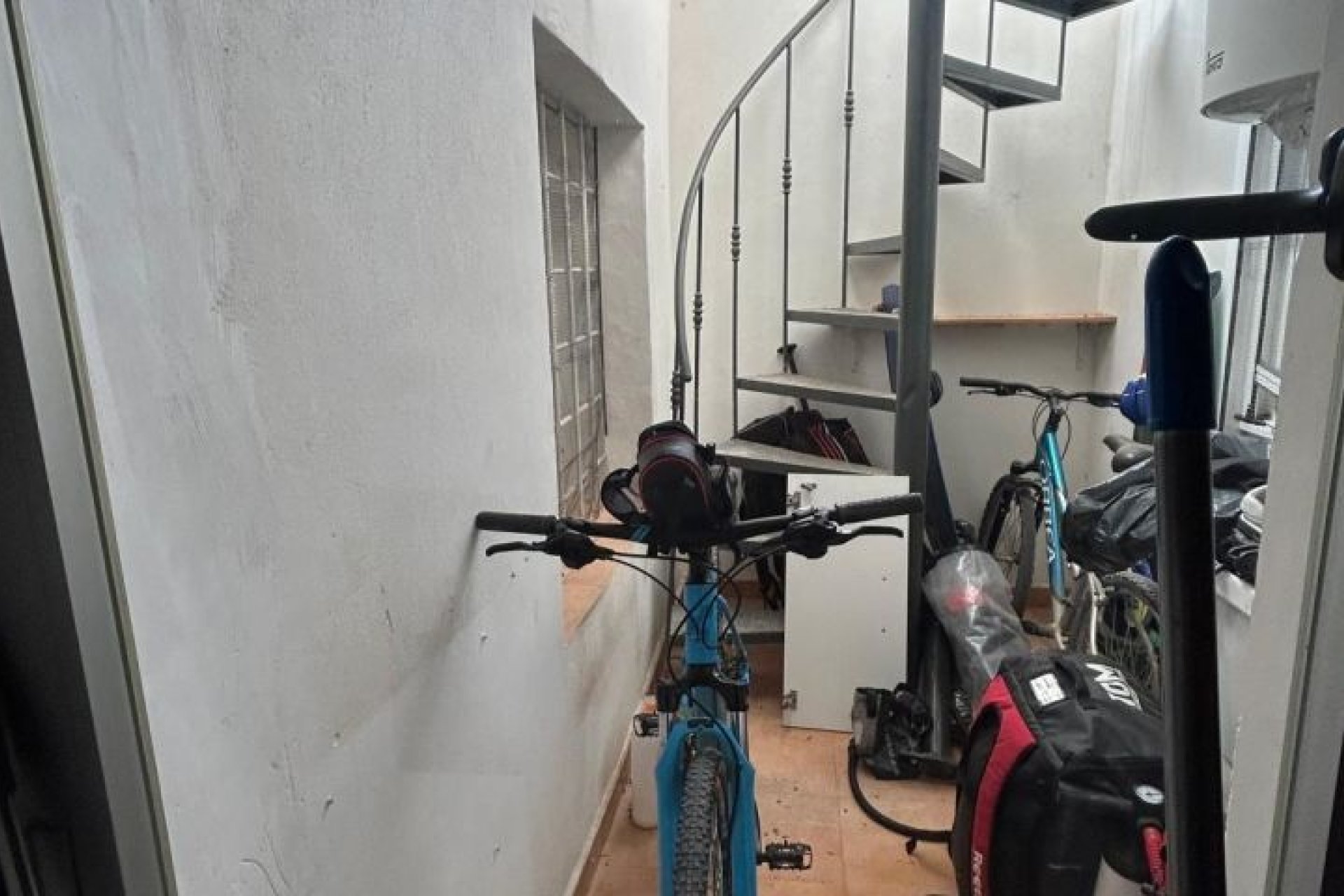 Resale - Finca -
Orihuela