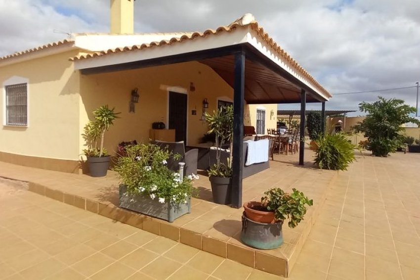 Resale - Finca -
San Javier
