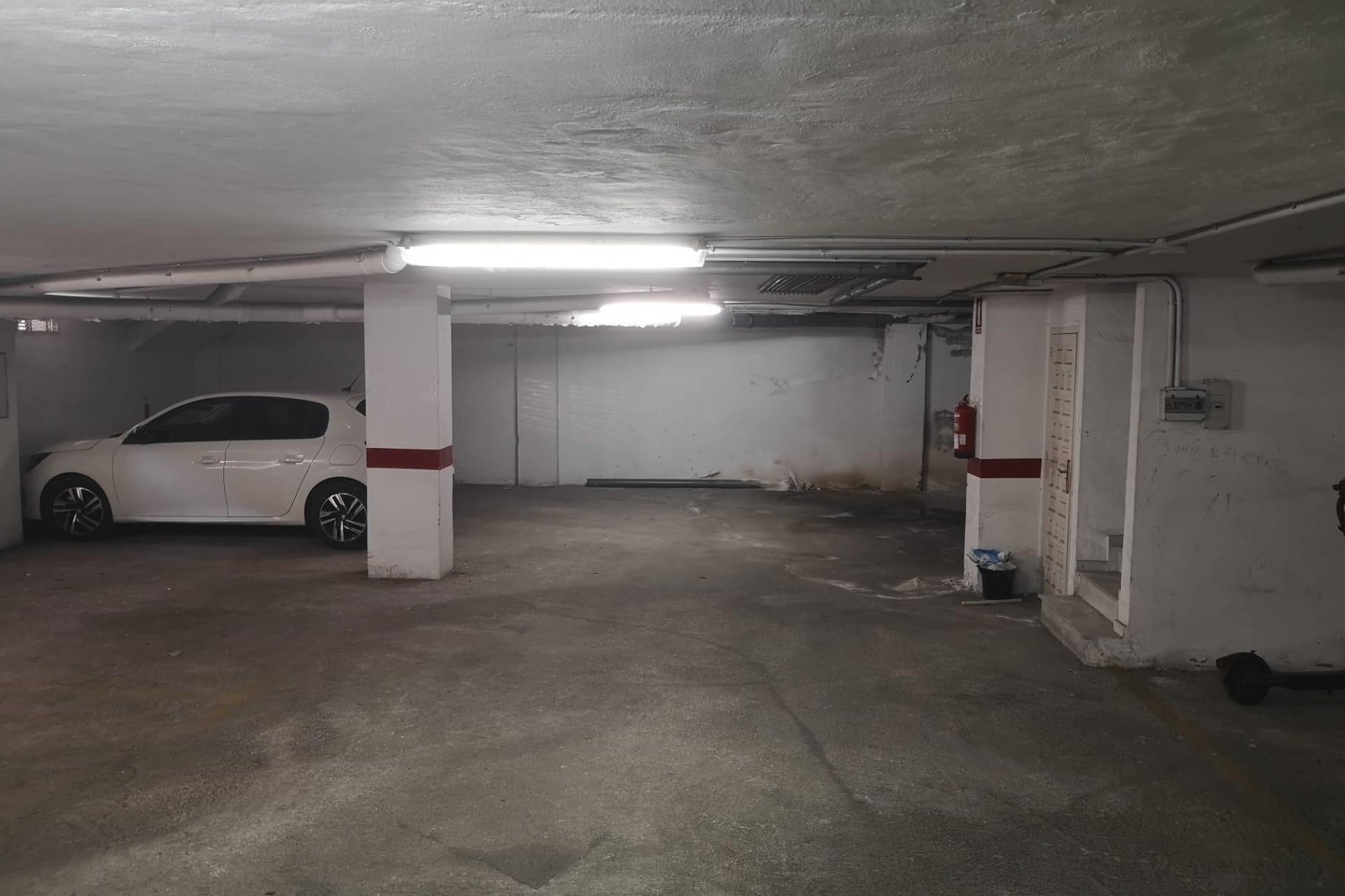Resale - Garage -
Torrevieja - Center