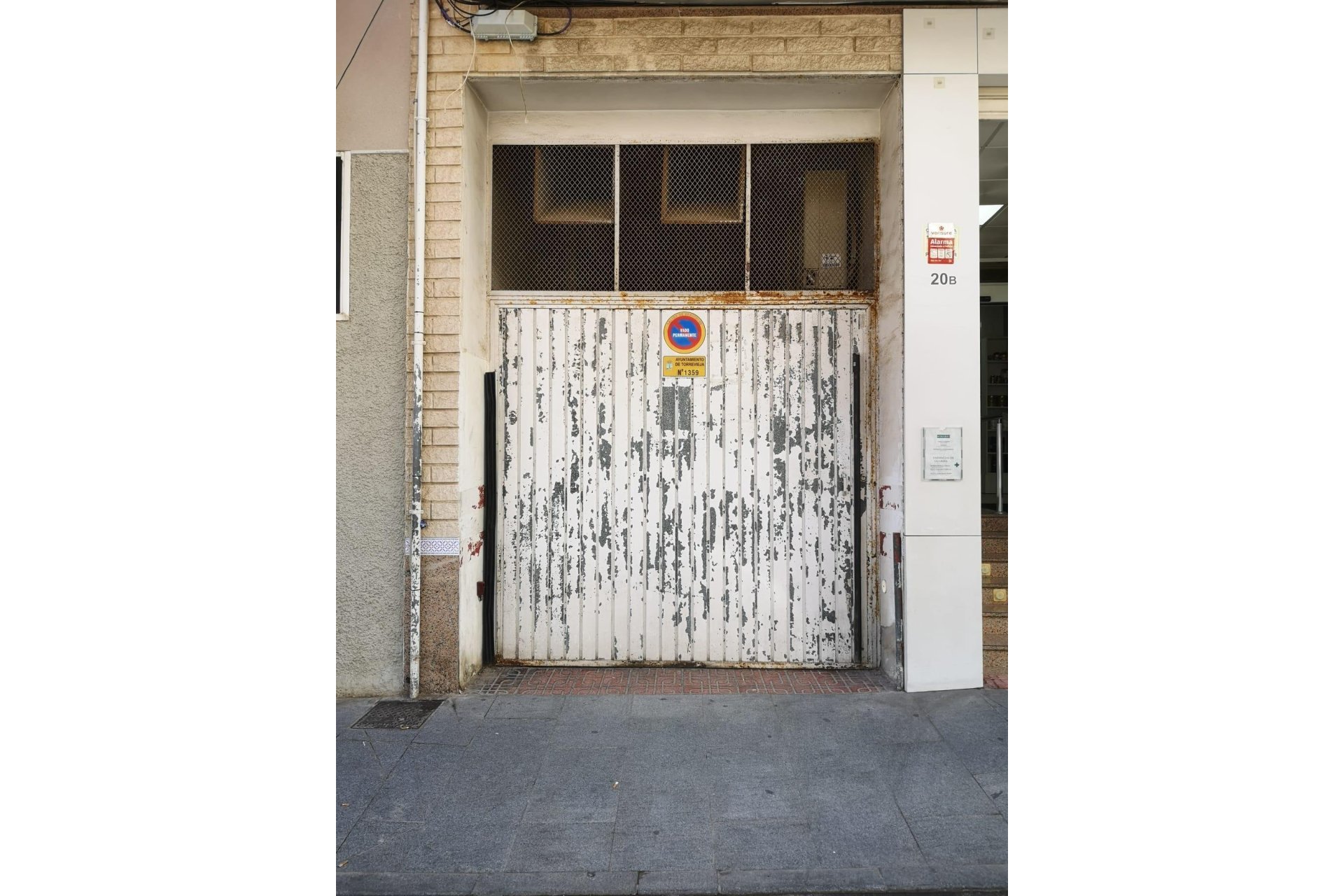Resale - Garage -
Torrevieja - Center