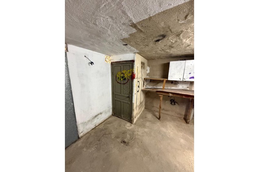 Resale - Garage -
Torrevieja - Playa del Cura