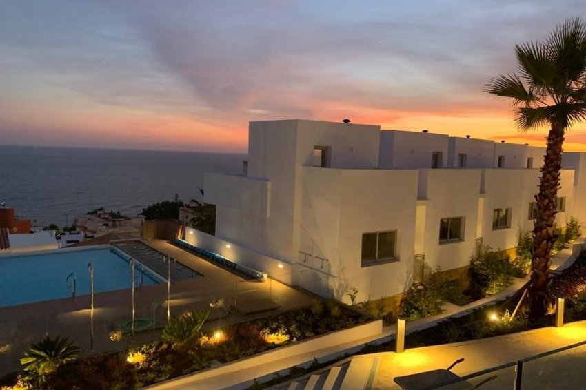 Resale - Link-Detached Villa -
Torreblanca