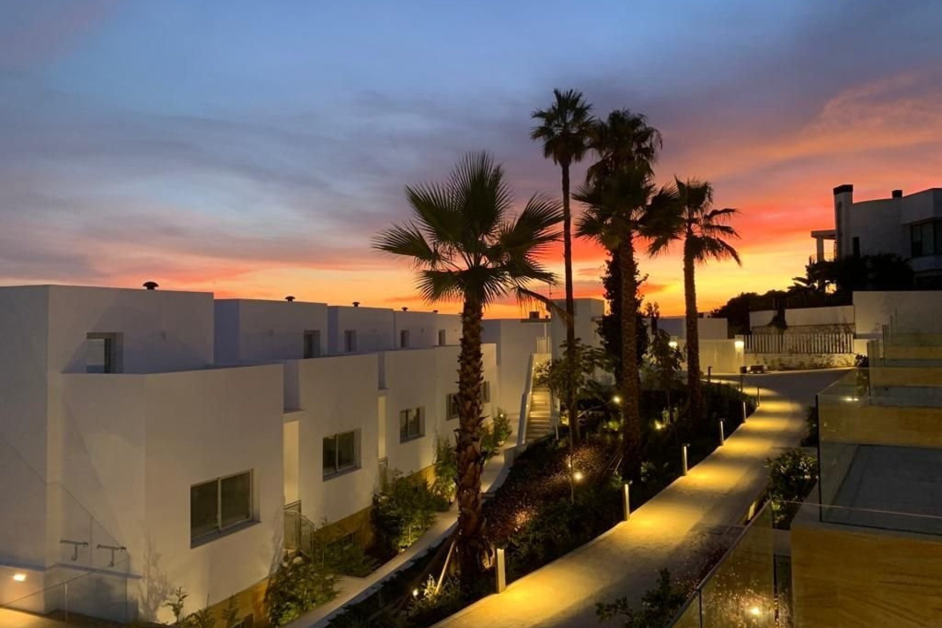 Resale - Link-Detached Villa -
Torreblanca