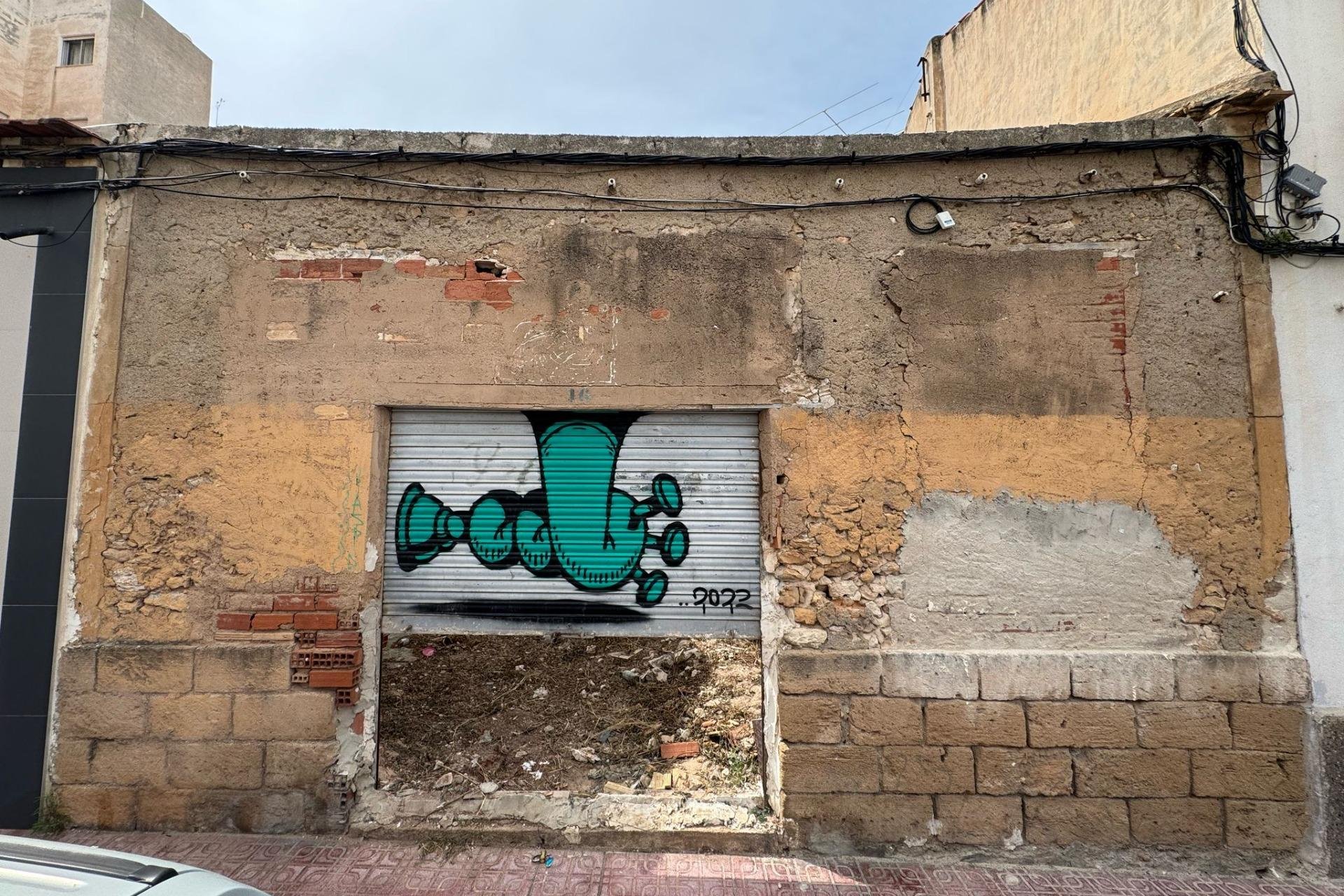 Resale - Plot / Land -
Torrevieja - Center