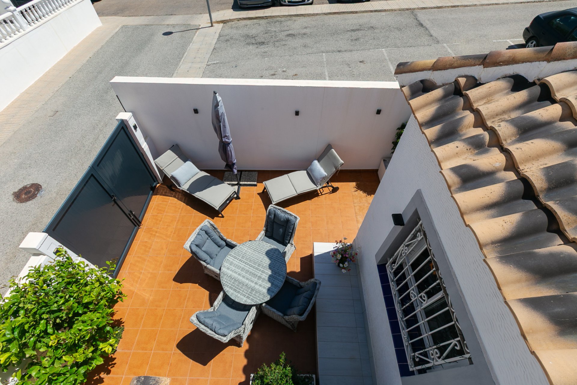 Resale - Quad House -
Los Altos