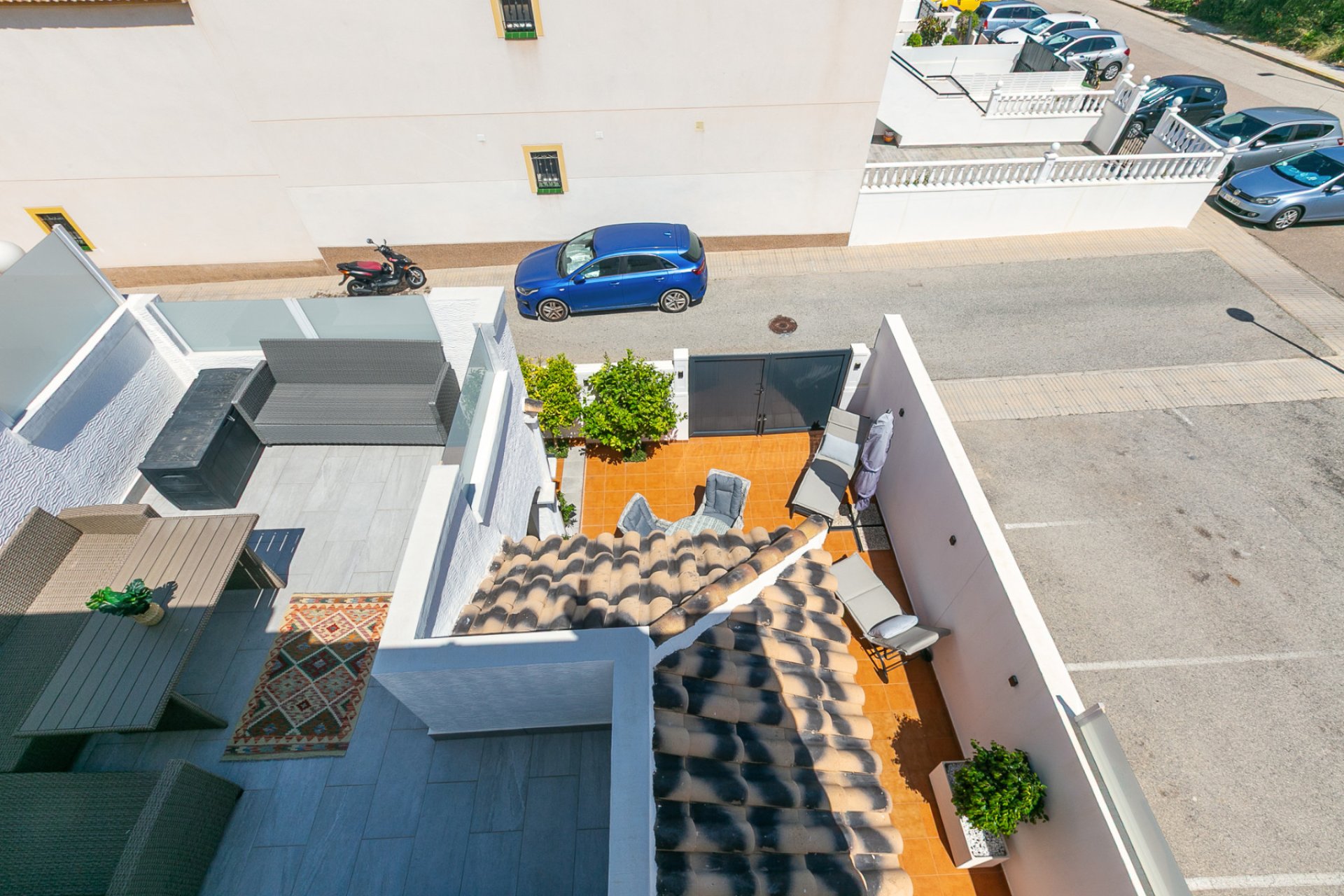 Resale - Quad House -
Los Altos
