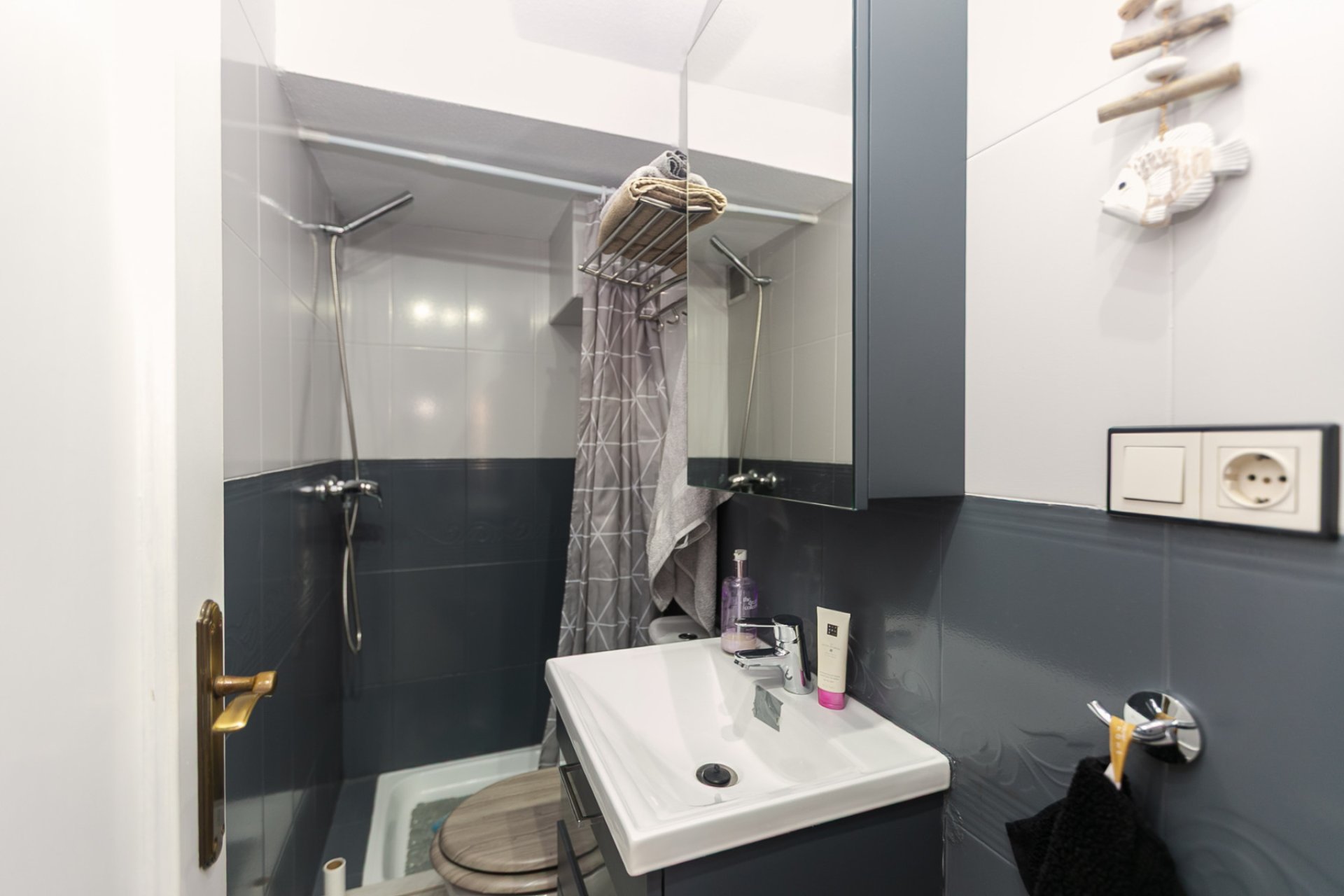 Resale - Quad House -
Los Altos
