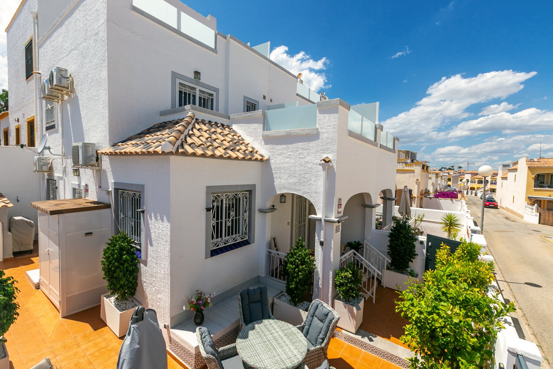 Resale - Quad House -
Los Altos