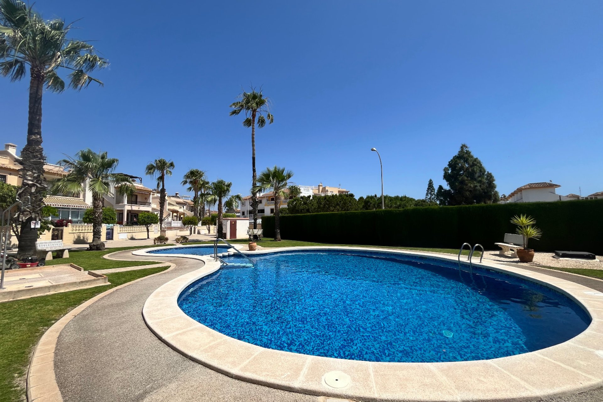 Resale - Quad House -
Playa Flamenca - Jumilla