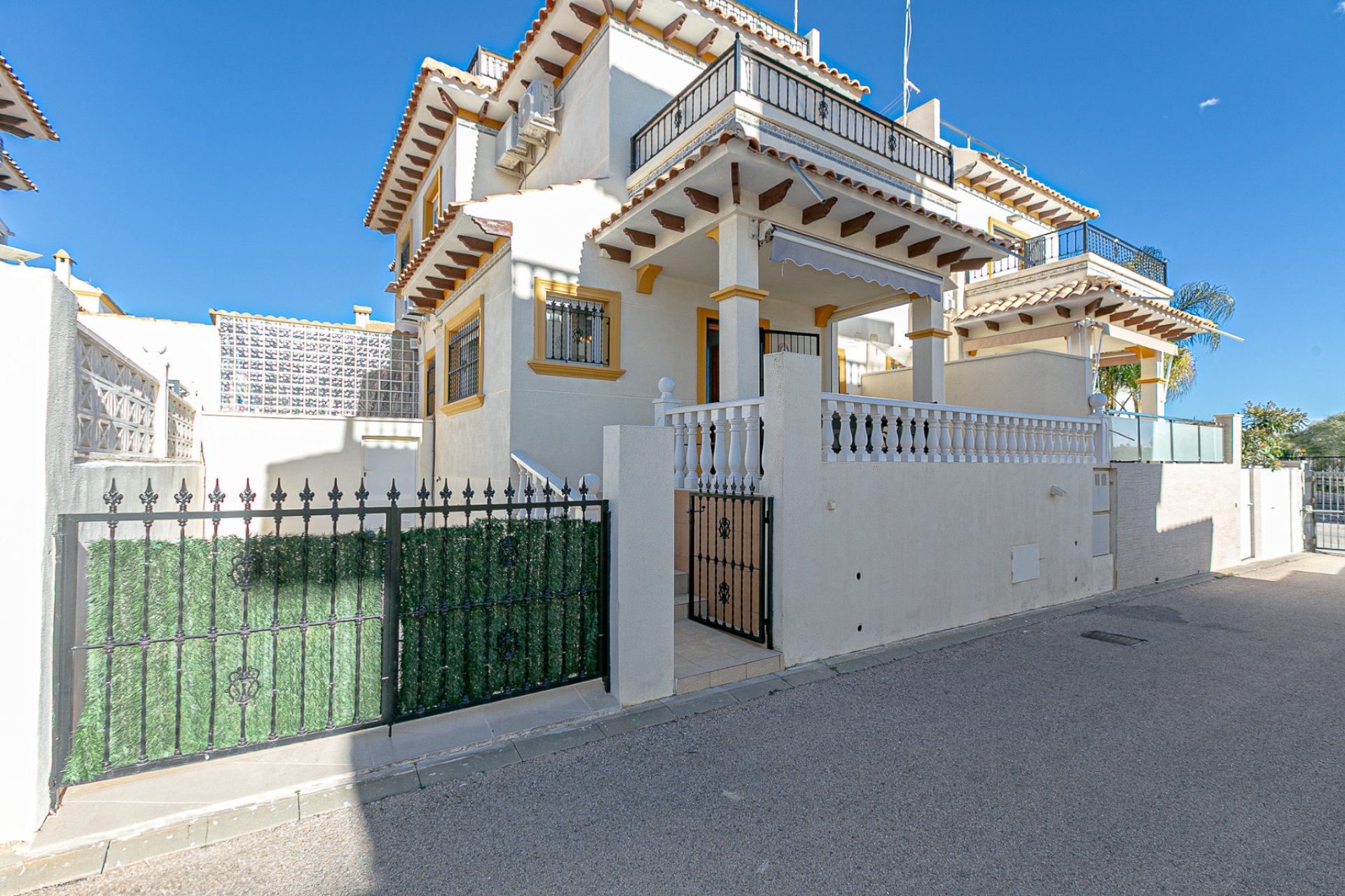 Resale - Quad House -
Playa Flamenca
