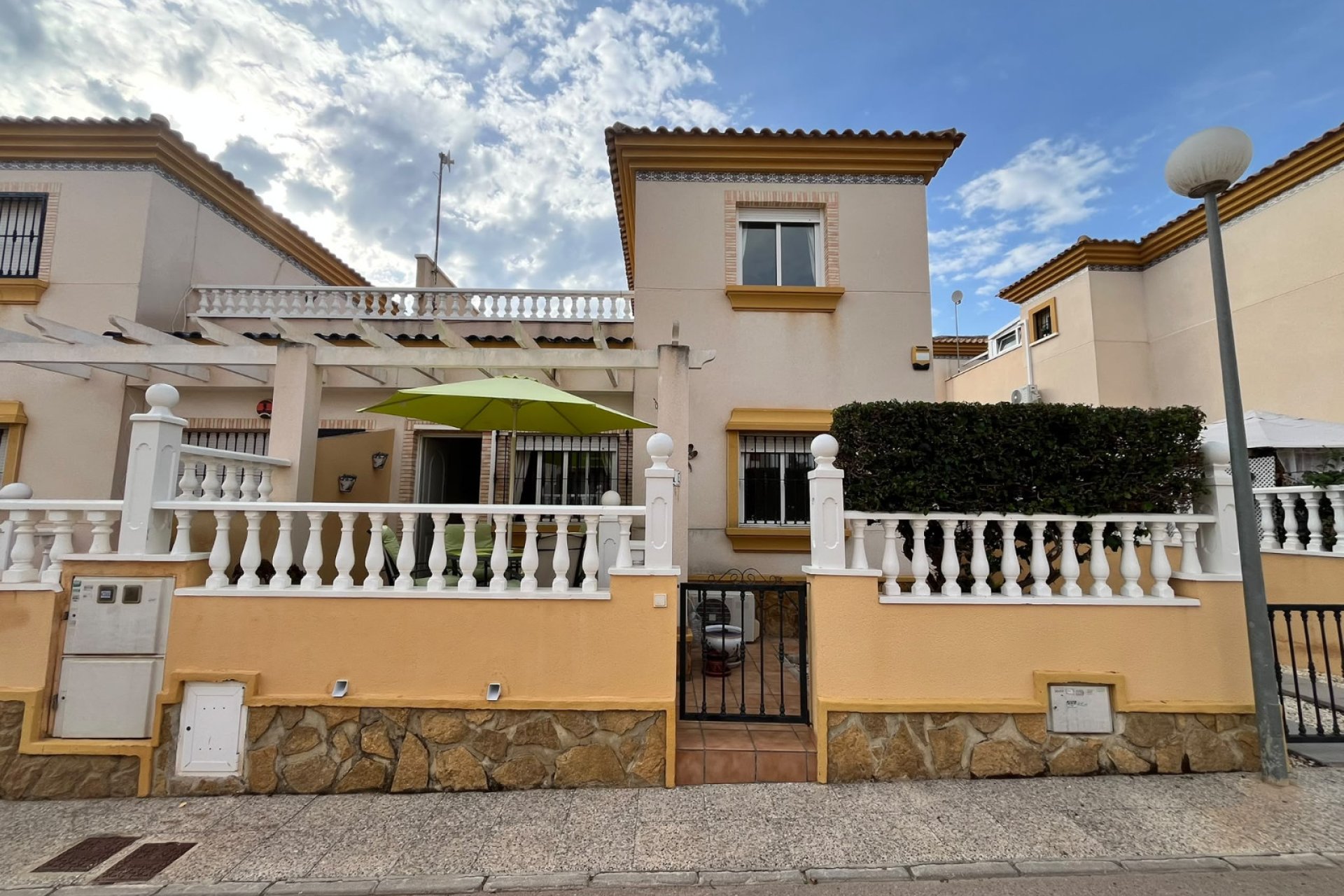 Resale - Quad House -
Villamartin - PAU 8