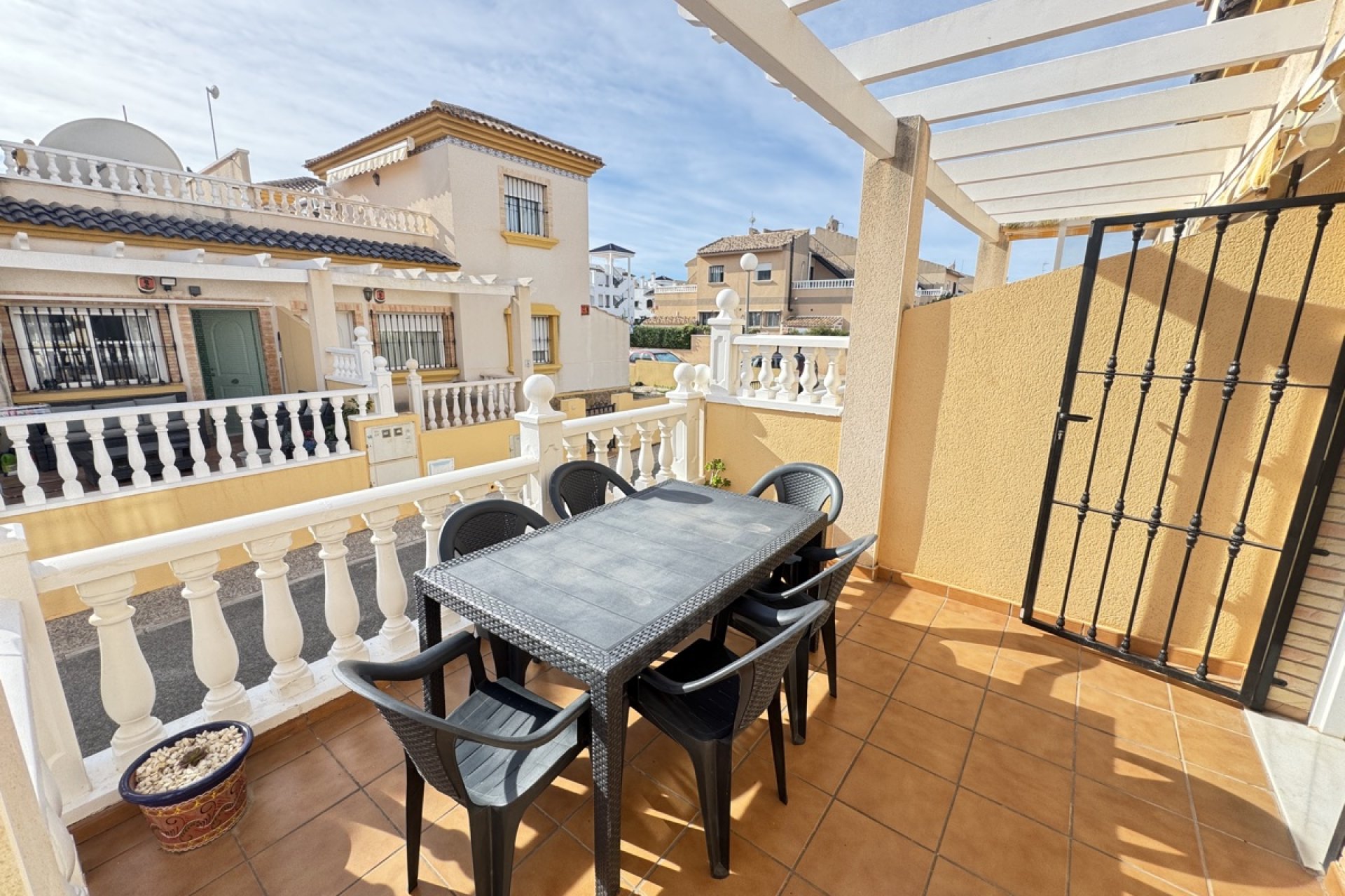 Resale - Quad House -
Villamartin - Villamartín