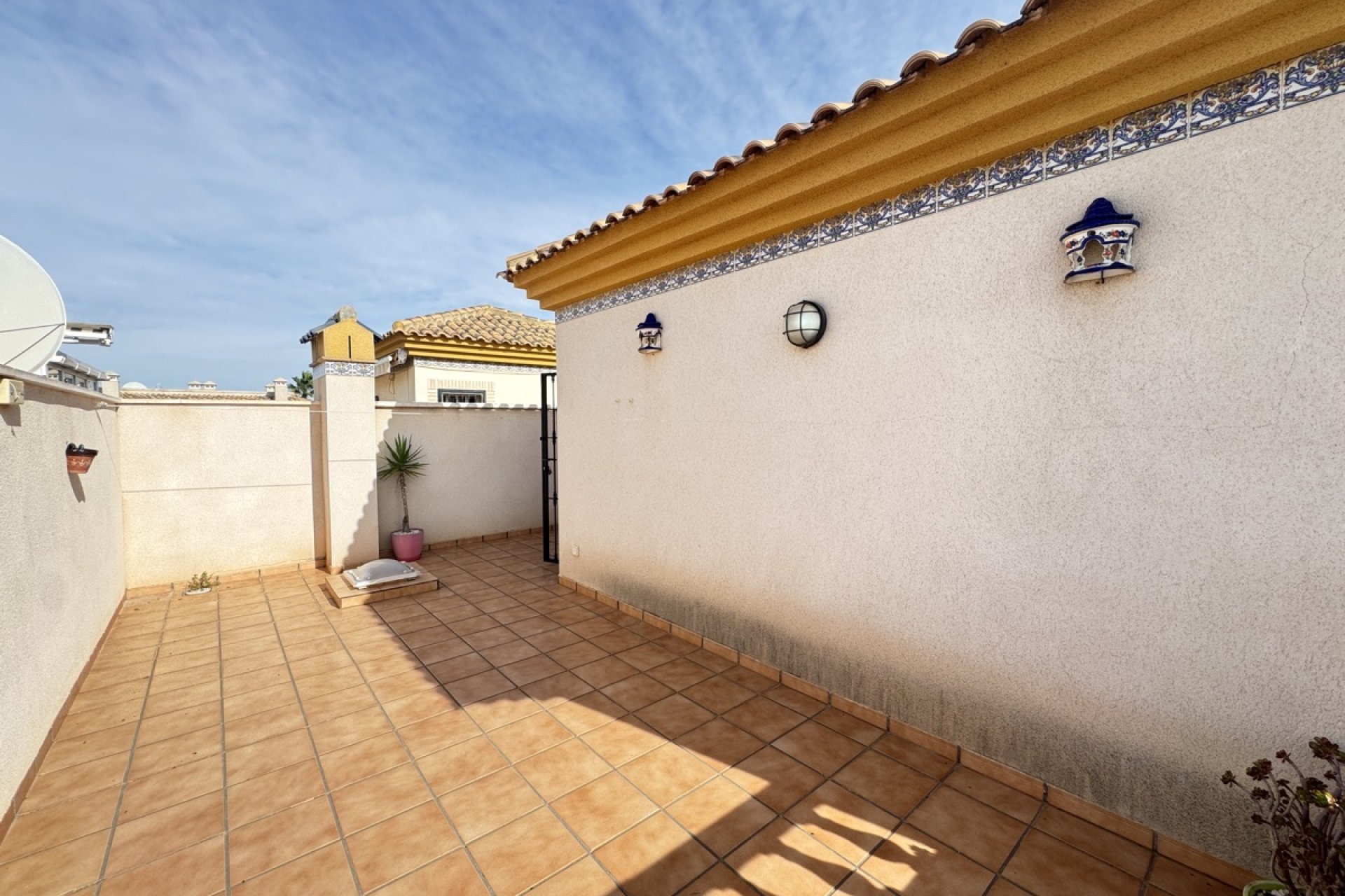 Resale - Quad House -
Villamartin - Villamartín
