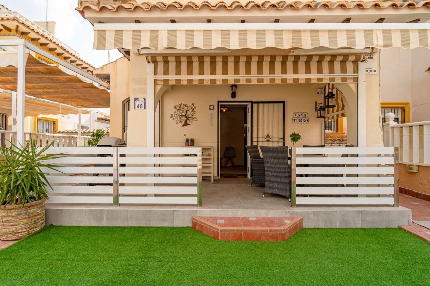 Resale - Quatro house -
Orihuela Costa - Lomas de Cabo Roig