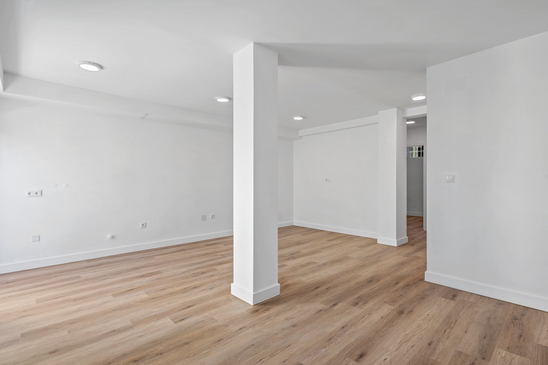 Resale - Semi detached -
Benimar