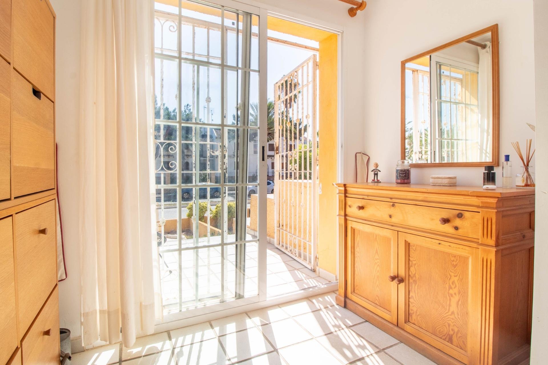 Resale - Semi detached -
Cabo Roig