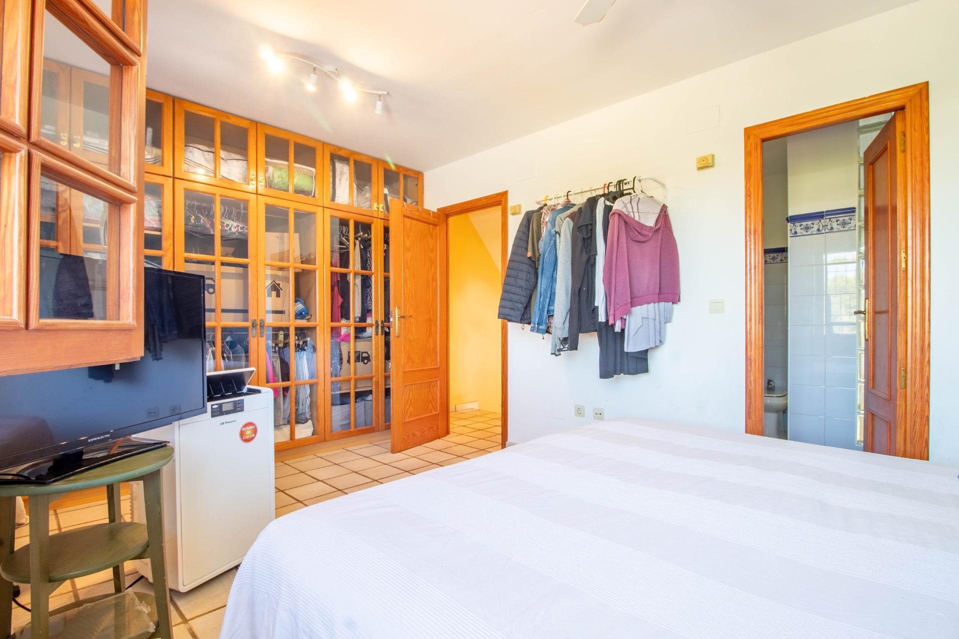 Resale - Semi detached -
Cabo Roig