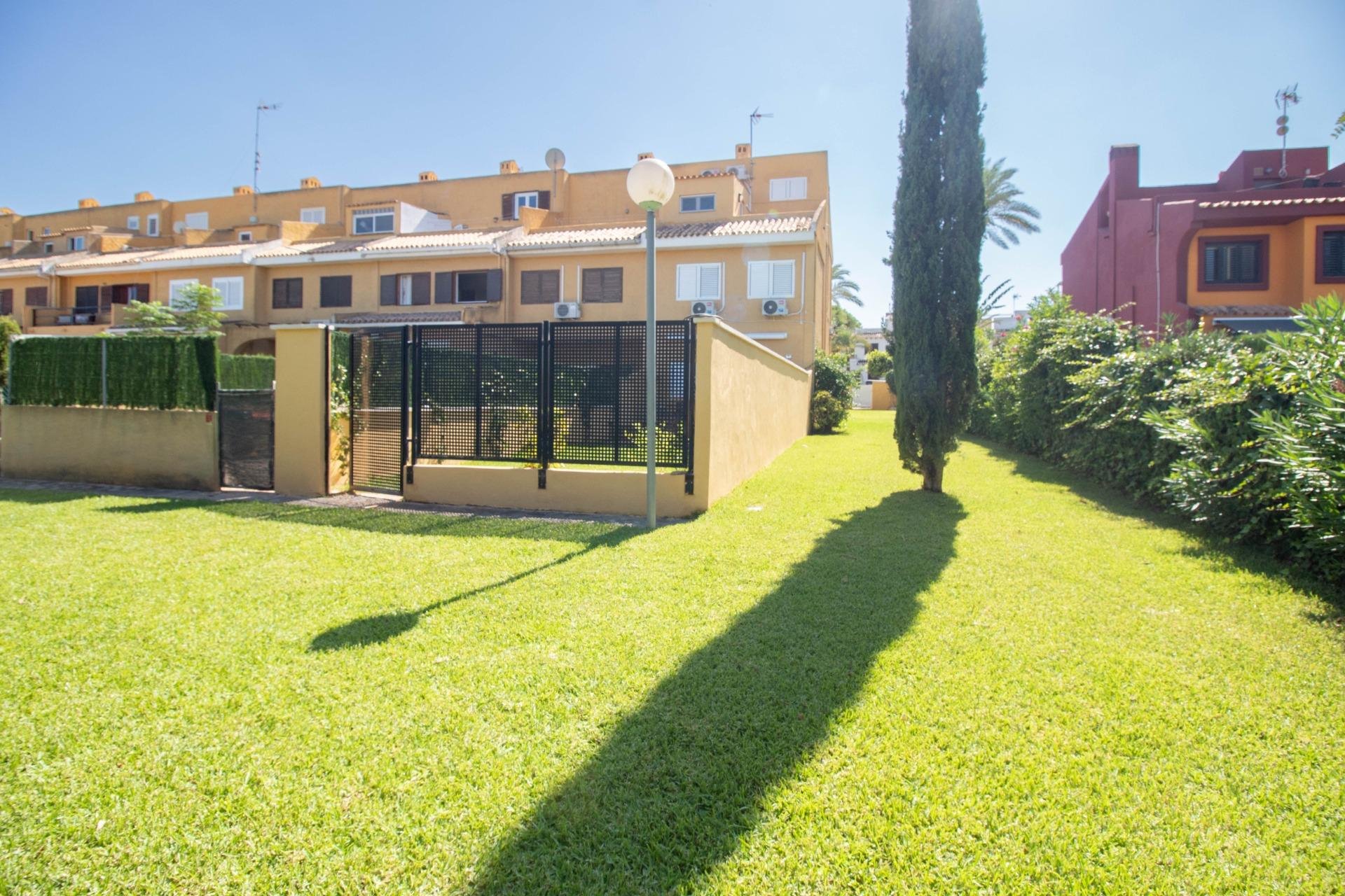 Resale - Semi detached -
Cabo Roig