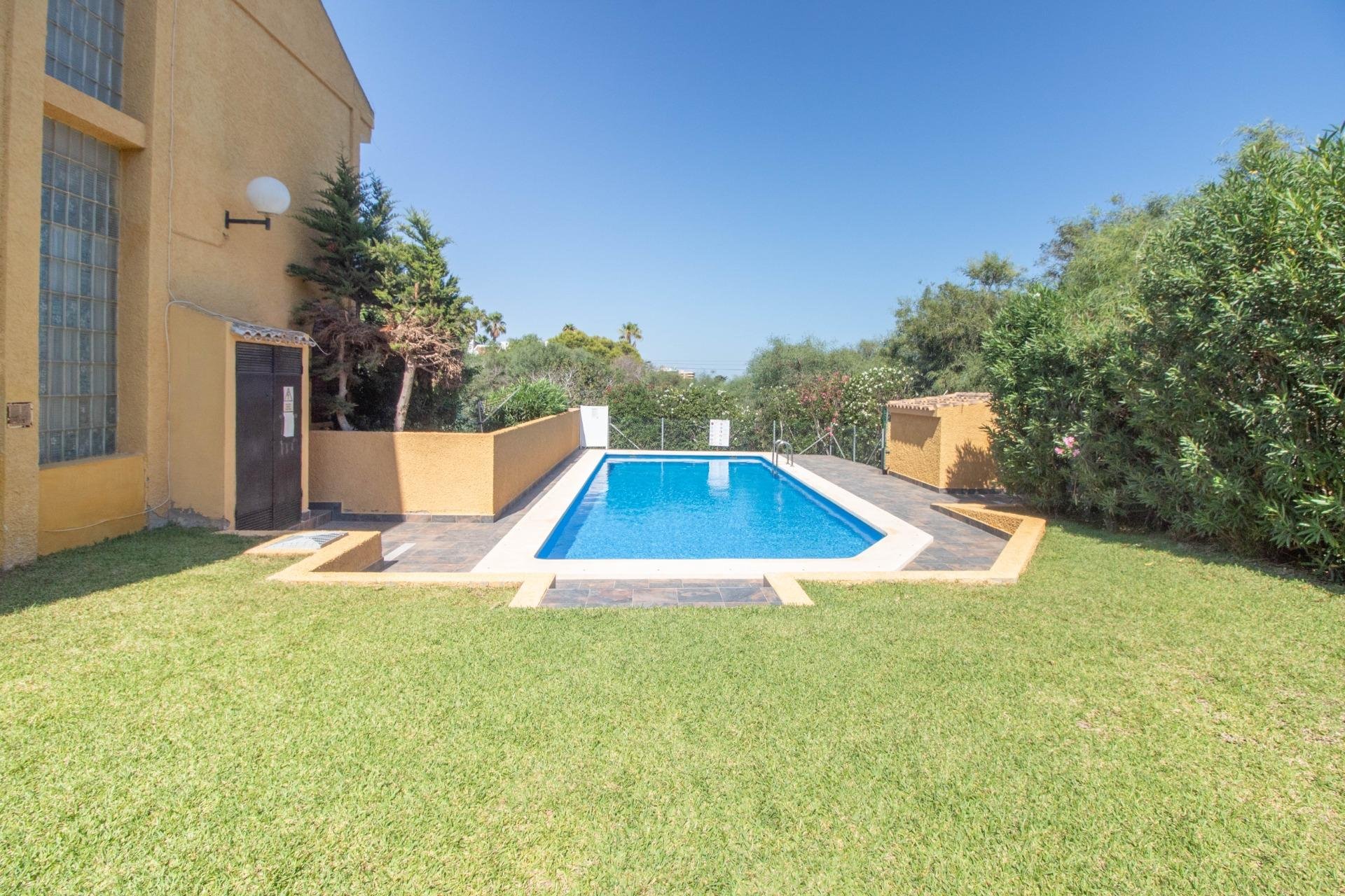 Resale - Semi detached -
Cabo Roig