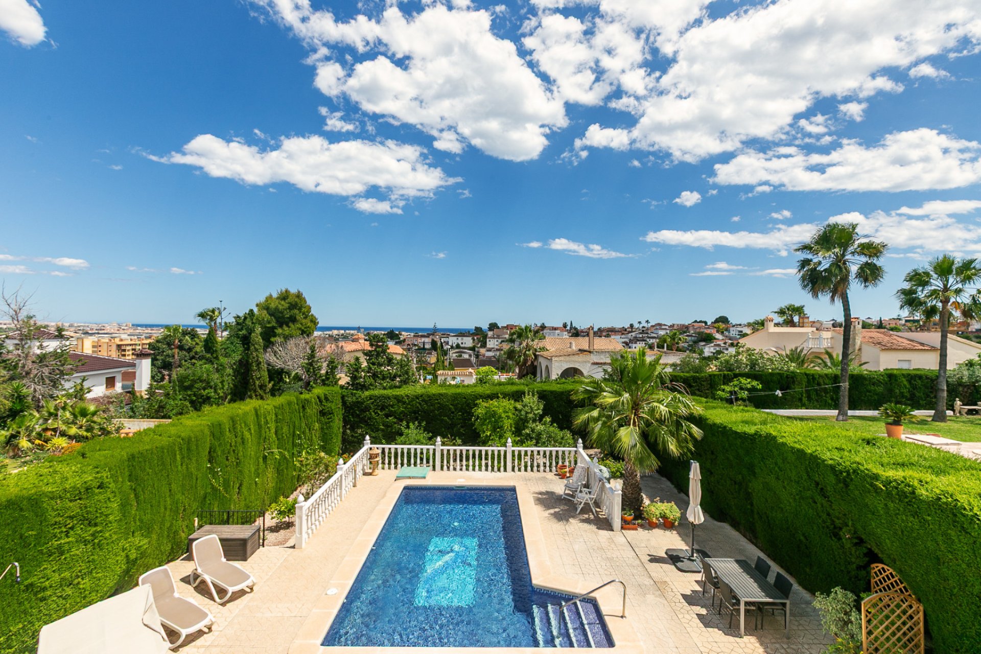 Resale - Semi detached -
Los Balcones