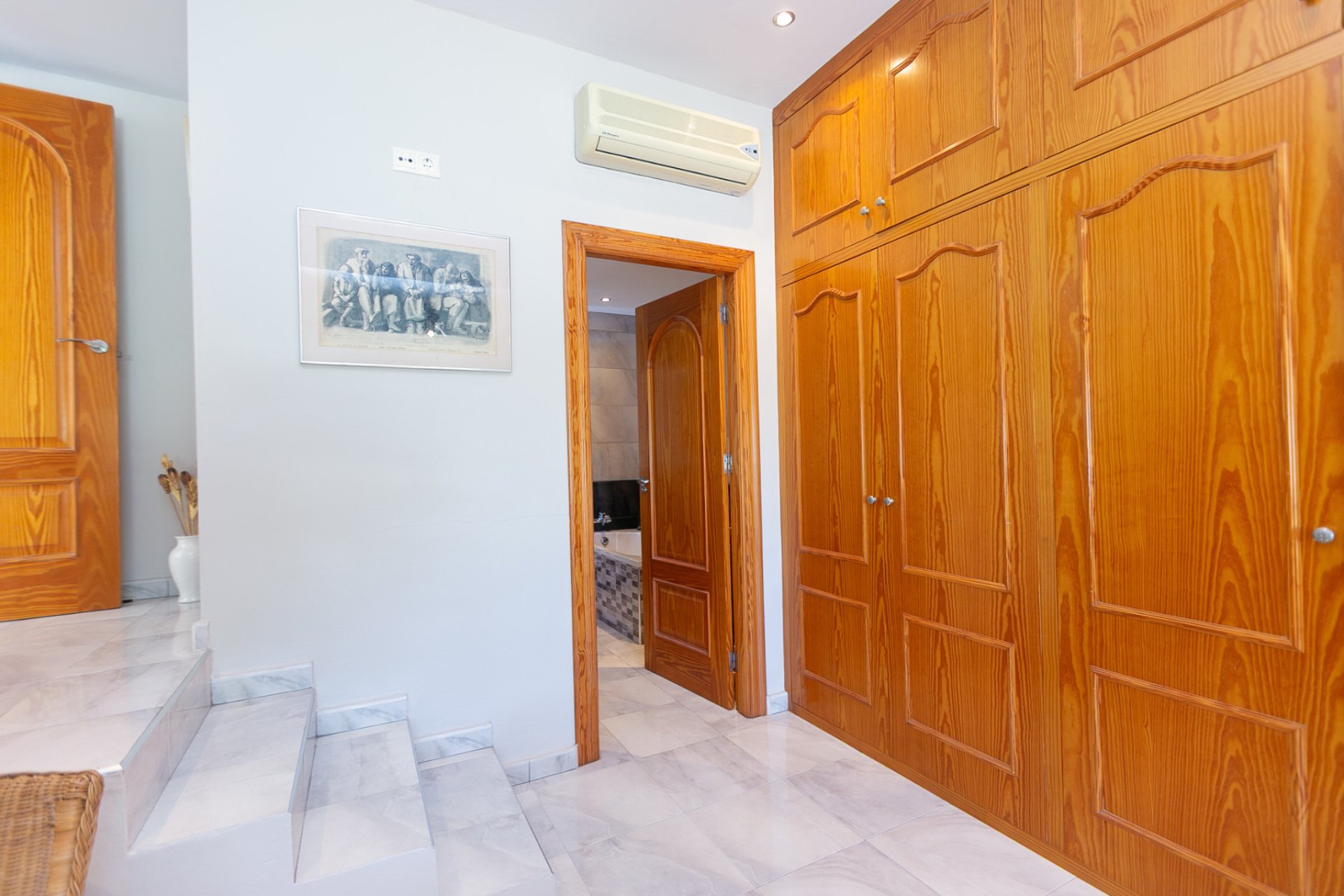 Resale - Semi detached -
Los Balcones