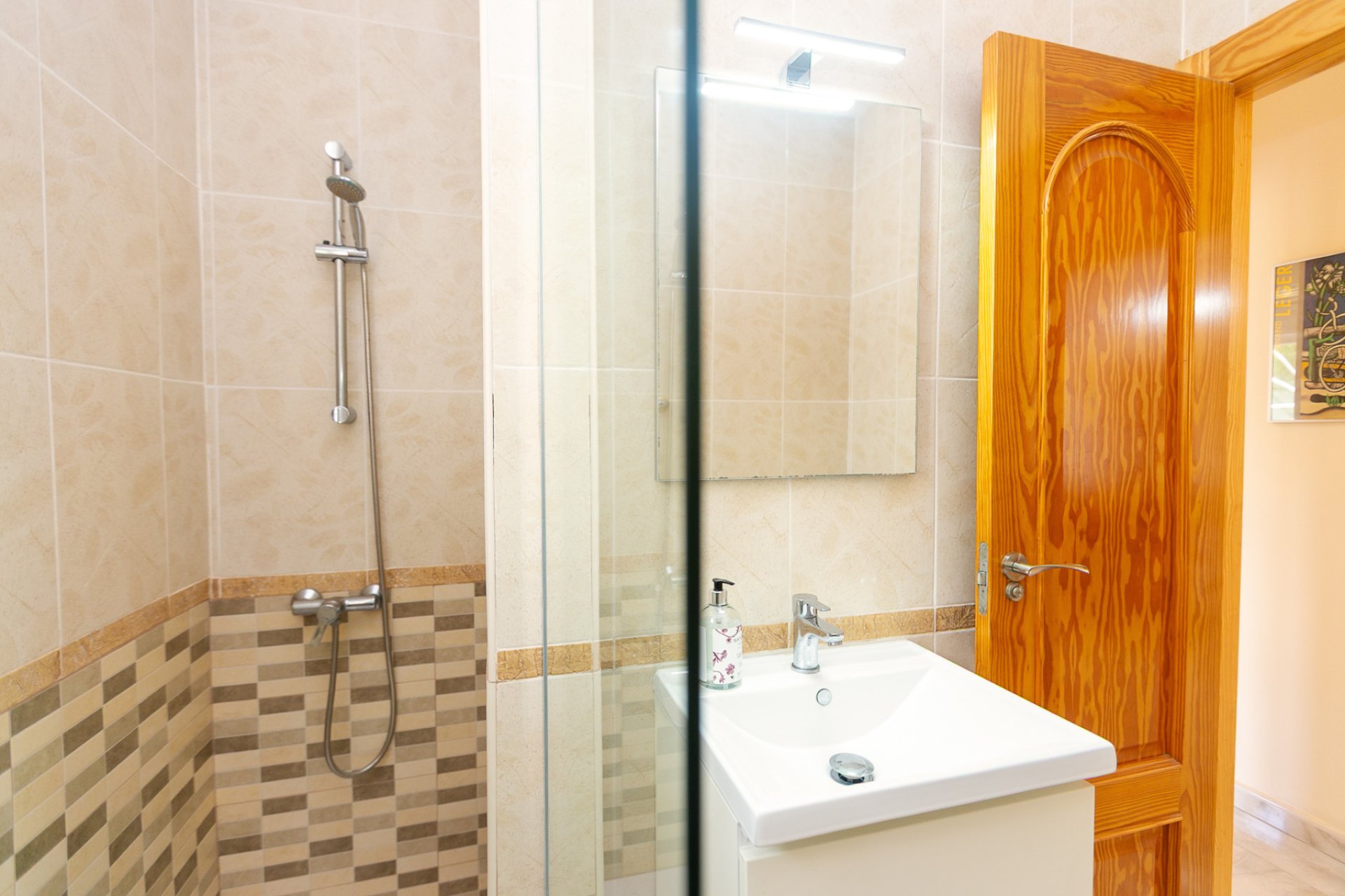 Resale - Semi detached -
Los Balcones