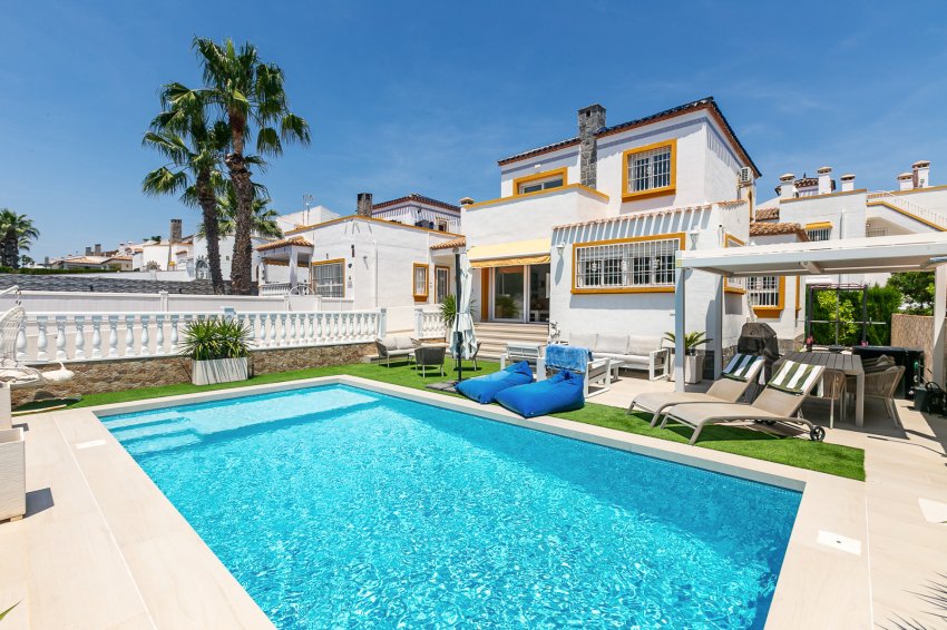 Resale - Semi detached -
Los Dolses