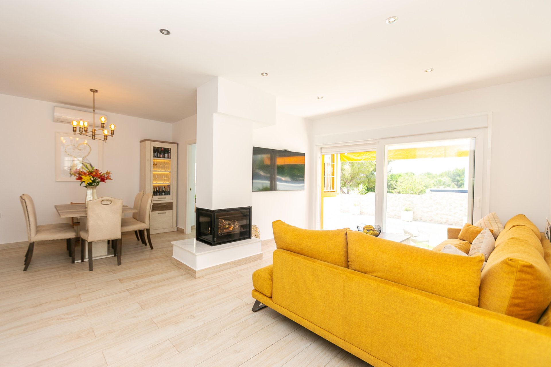 Resale - Semi detached -
Los Dolses