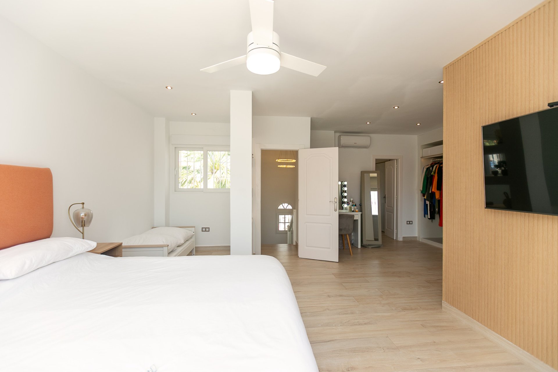 Resale - Semi detached -
Los Dolses