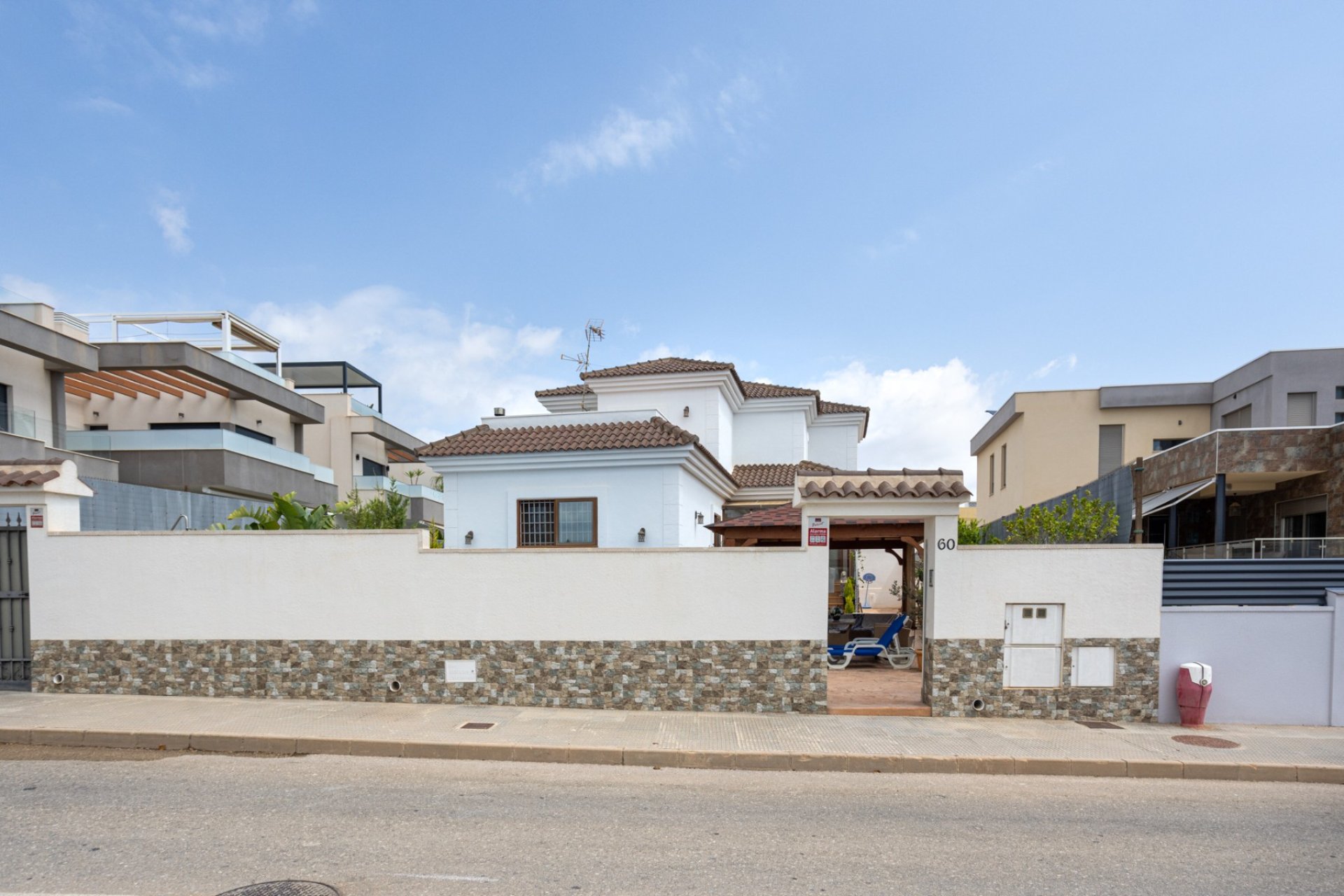 Resale - Semi detached -
Los Montesinos - La Herrada
