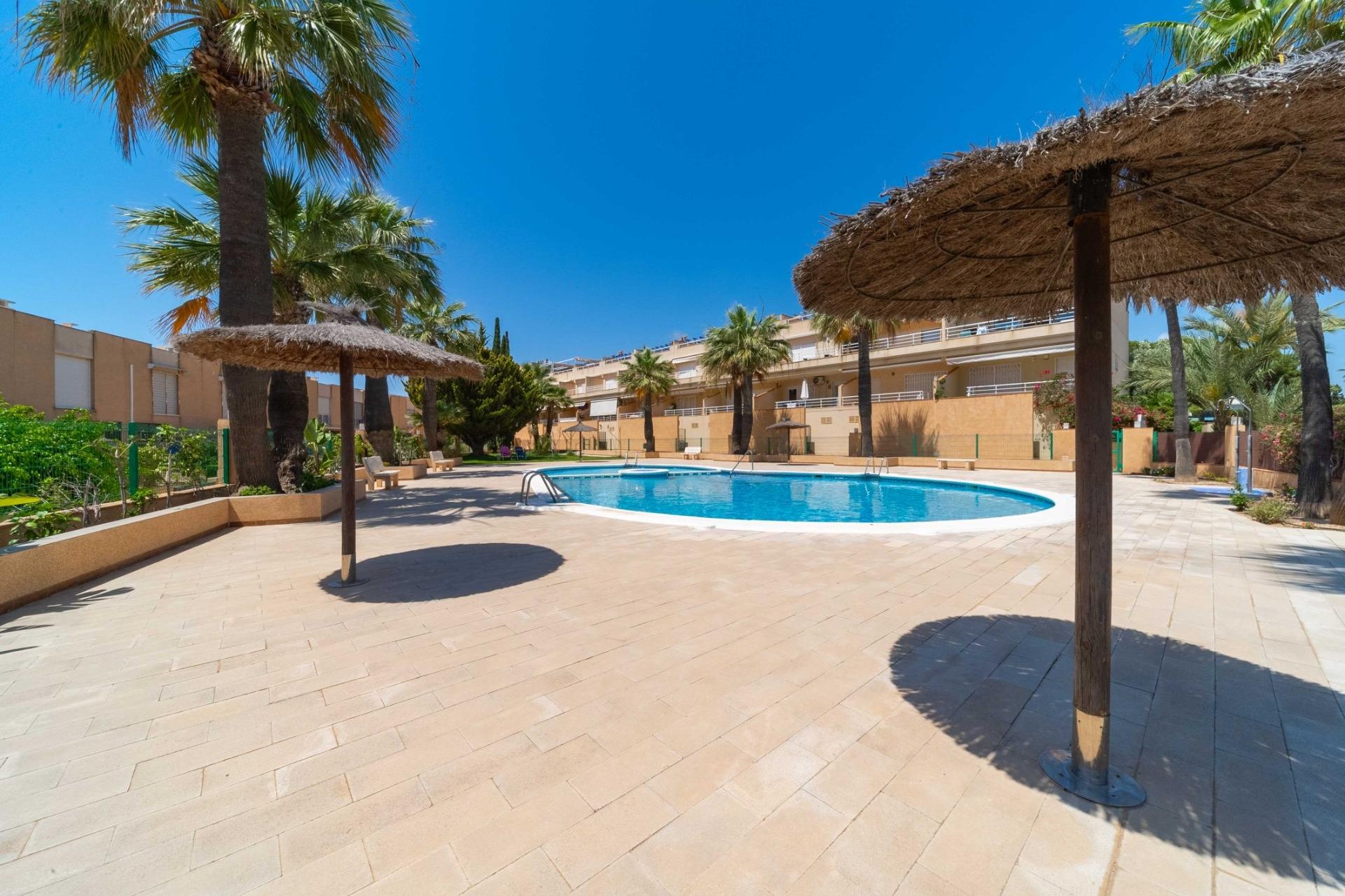 Resale - Semi detached -
Orihuela Costa - Campoamor