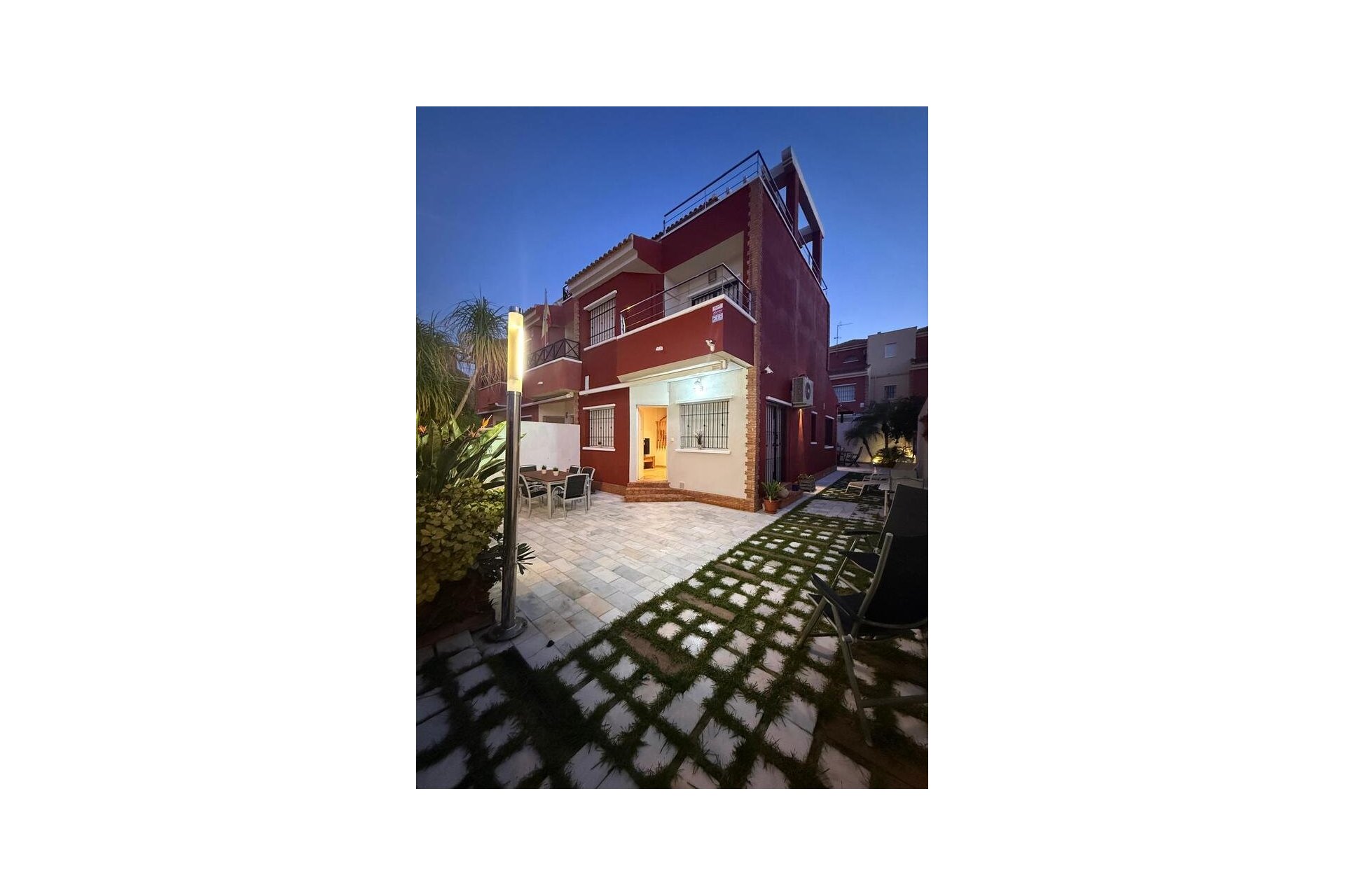 Resale - Semi detached -
Torre de la Horadada - Costa Blanca