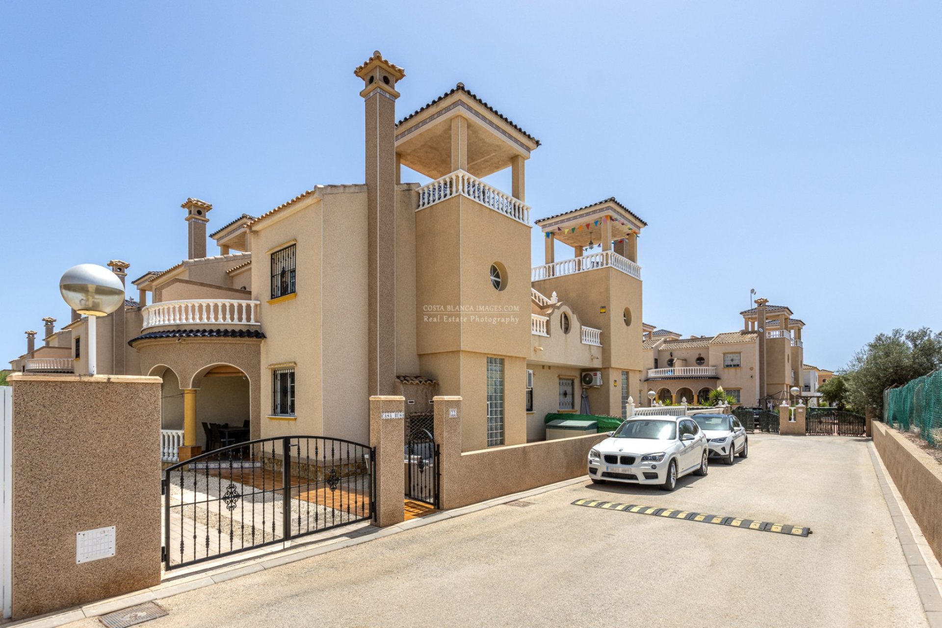 Resale - Semi - Detached Villa -
Guardamar del Segura - Urb el raso