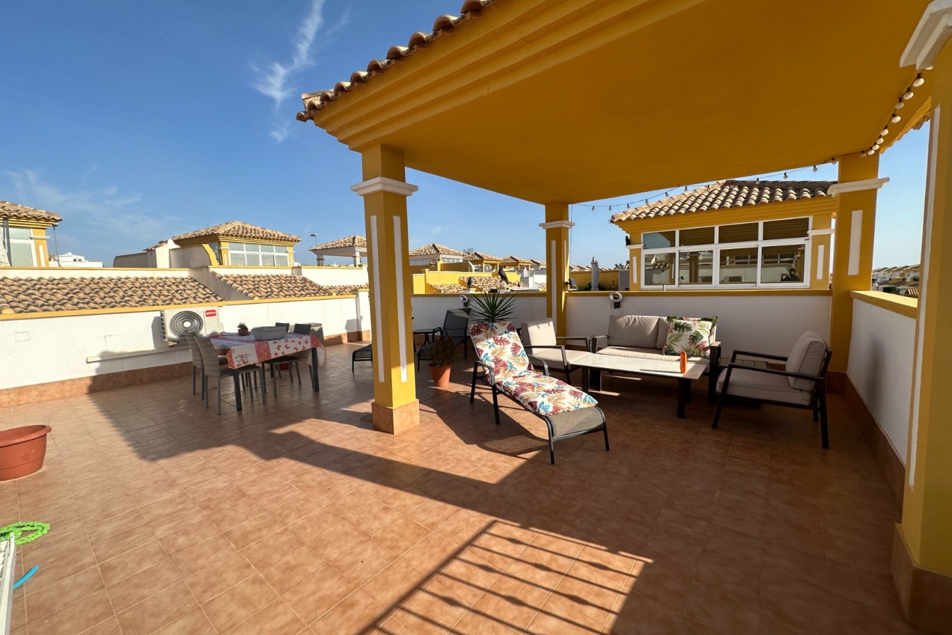 Resale - Town house / semi detached -
Orihuela - Entre Naranjos Vistabella