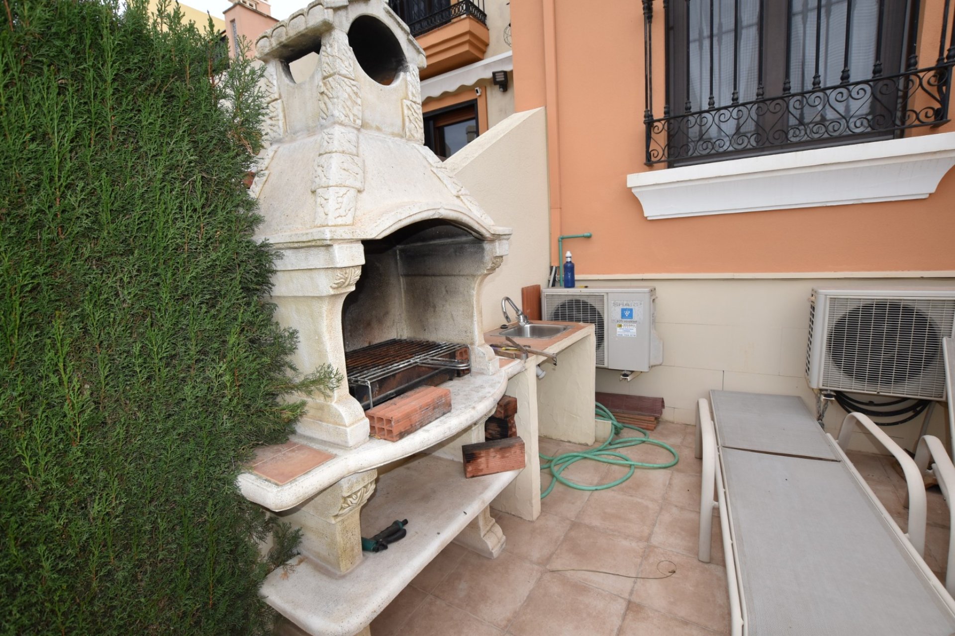 Resale - Townhouse -
Algorfa