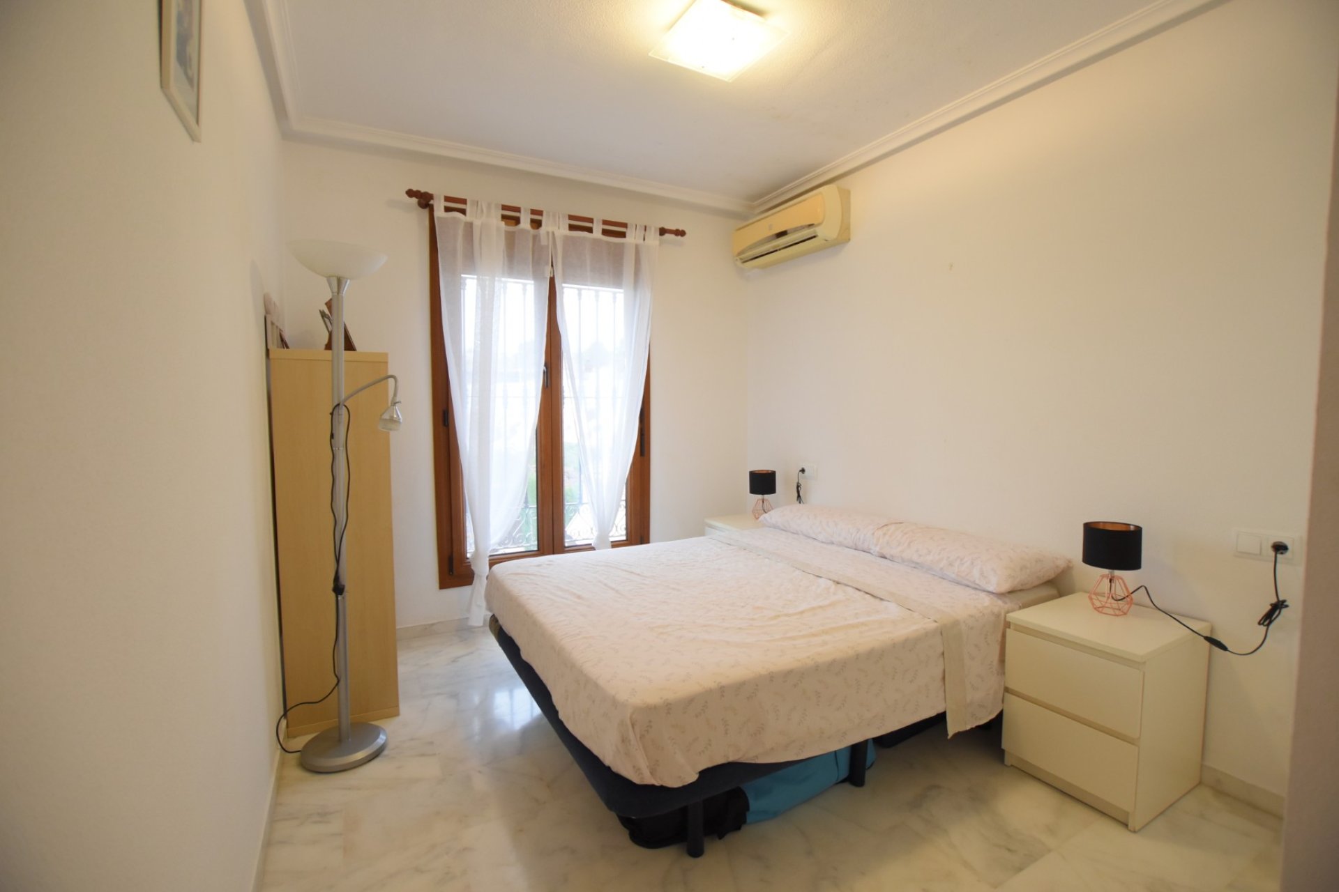 Resale - Townhouse -
Algorfa