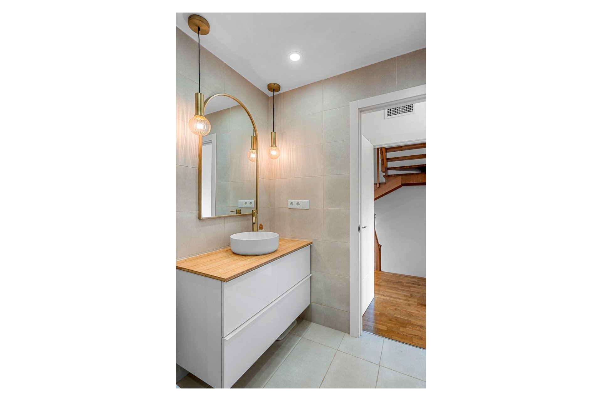 Resale - Townhouse -
Alicante - Playa San Juan